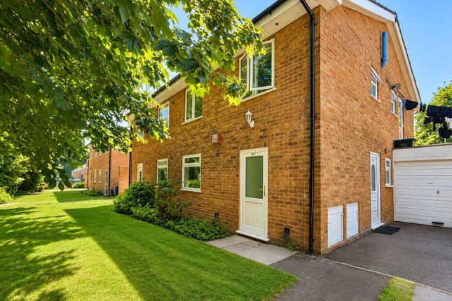 1 bed property, in Middleton Hall Road, £130,000