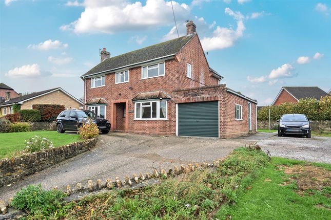 3 bed property, in Station Road, £600,000