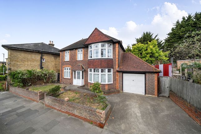 4 bed property, in Southend Crescent, £799,995