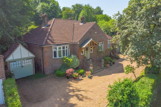 3 bed property, in Tring Road, £750,000