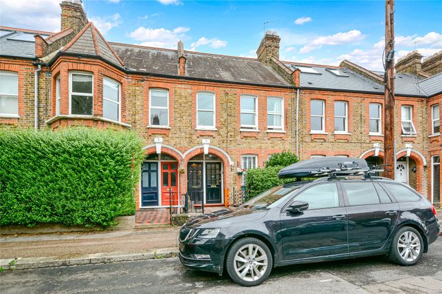 2 bed property, in Fleeming Road, £450,000
