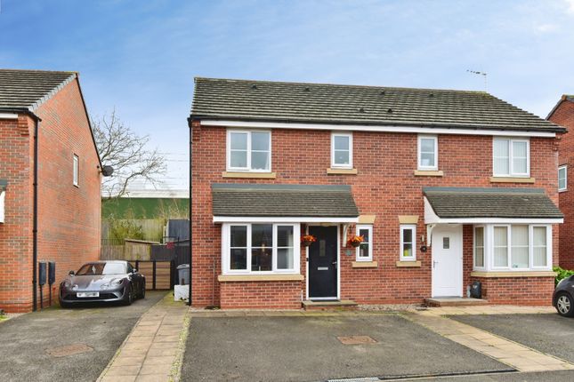 3 bed property, in Kingfisher Crescent, £190,000