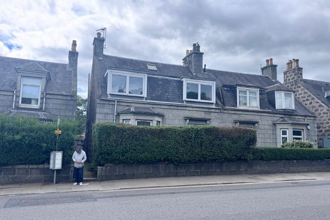 2 bed property, in First Floor Flat, £50,000