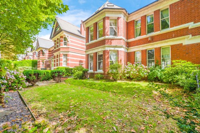10 bed property, in Pen-Y-Lan Road, £1,050,000