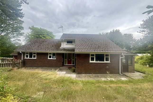 4 bed property, in Old Road, £375,000