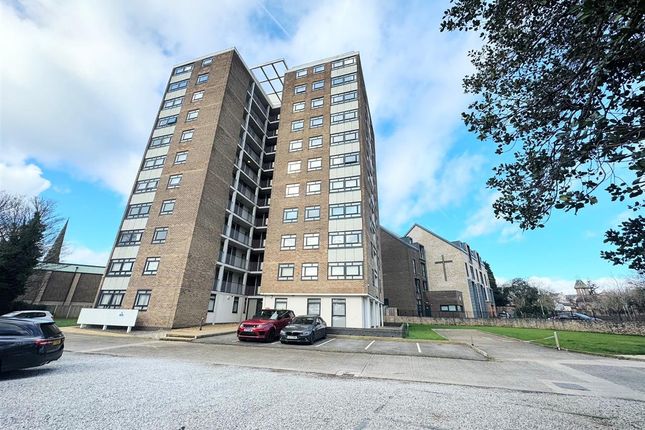 1 bed property, in Belem Tower, £64,950