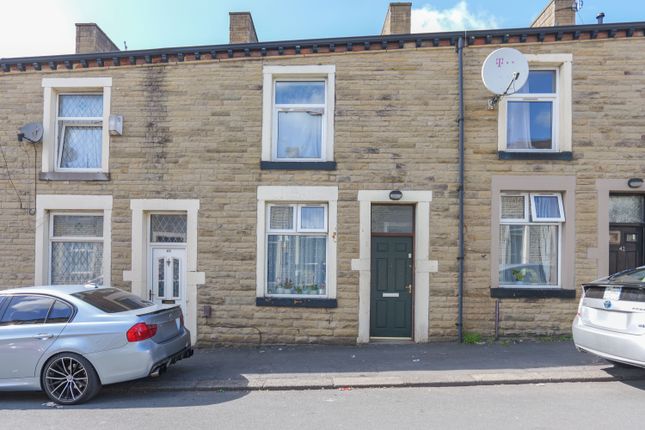 2 bed property, in Larch Street, £68,000