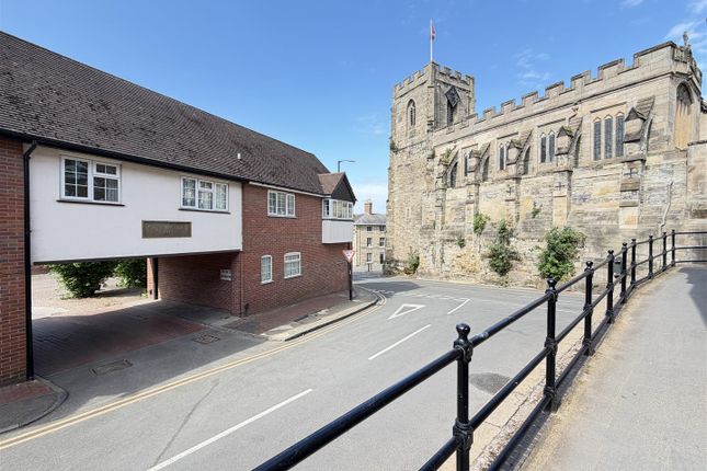 1 bed property, in Leycester Place, £160,000