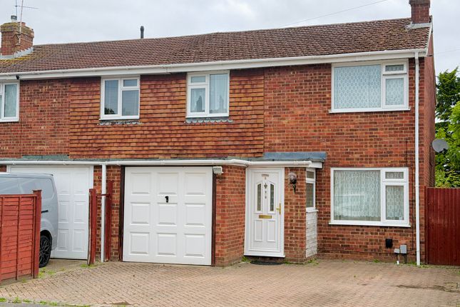 3 bed property, in Beaulieu Gardens, £410,000