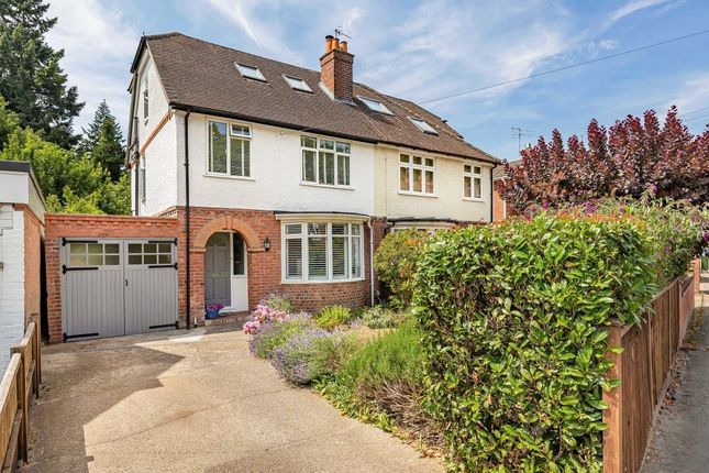3 bed property, in Hemdean Road, £710,000