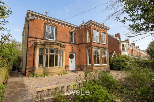 7 bed property, in Abbey Road, £525,000