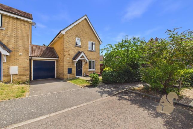 3 bed property, in Robin Close, £280,000