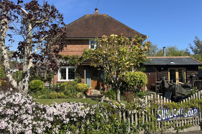 3 bed property, in Setthorns Road, £499,950