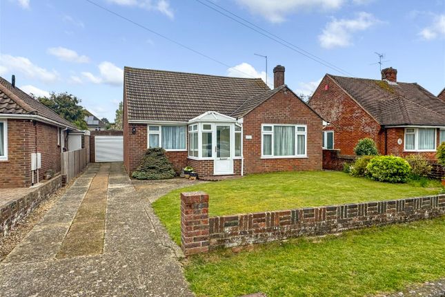 2 bed property, in St. Marys Close, £450,000