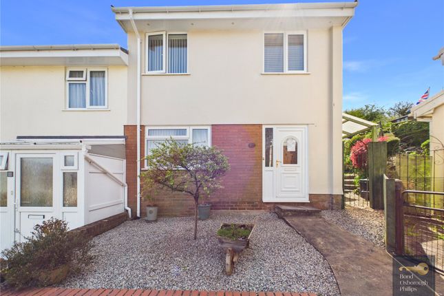 3 bed property, in Castle Hill Gardens, £265,000
