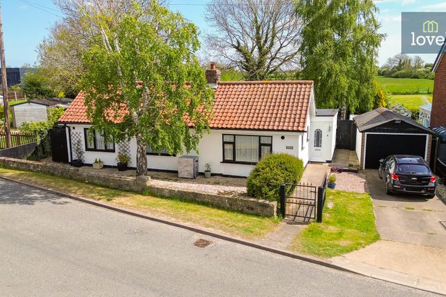 3 bed property, in Main Road, £350,000