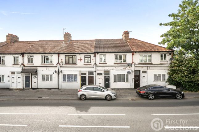 1 bed property, in Grange Road, £120,000