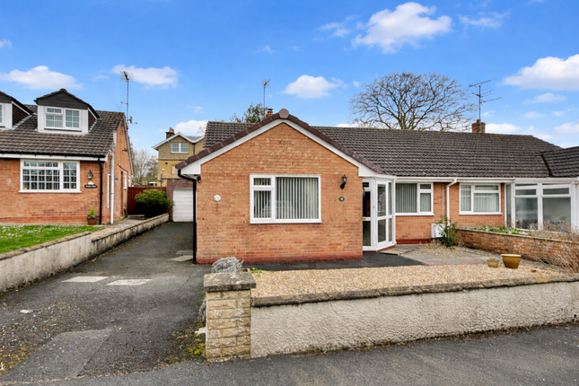 3 bed property, in Cambridge Close, £270,000