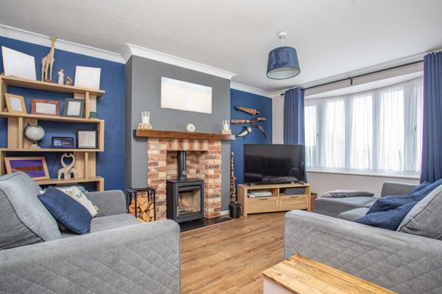3 bed property, in Rokesley Road, £270,000