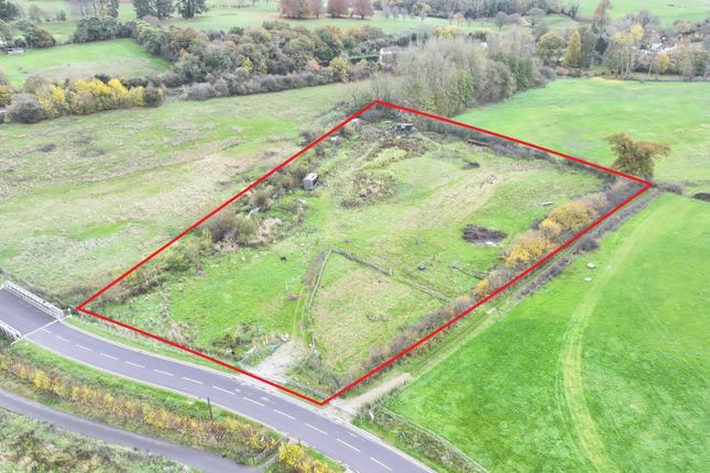 Studio, in Bottom House Farm Lane, £250,000