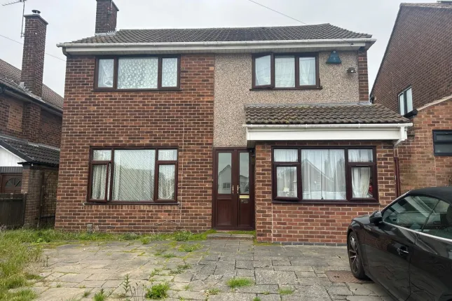 3 bed property, in Wakerley Road, £400,000