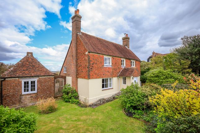 4 bed property, in Windmill Hill, £825,000