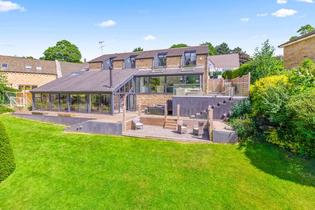 6 bed property, in Littlebeck Drive, £1,195,000