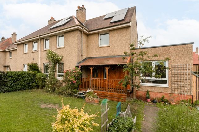 4 bed property, in Gorton Place, £265,000