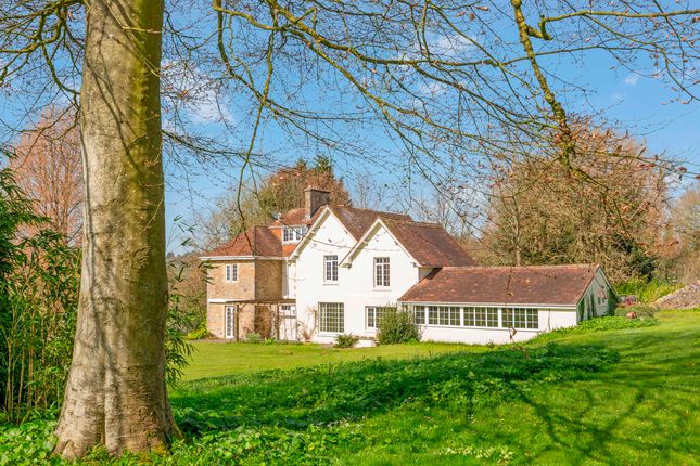 5 bed property, in Kings Green, £1,400,000