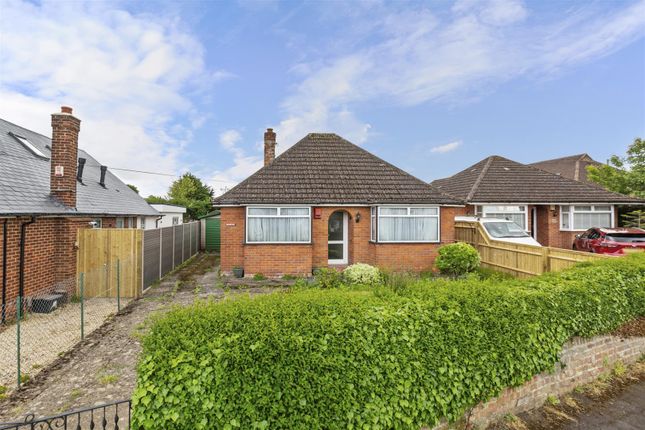 2 bed property, in Highfield Avenue, £450,000