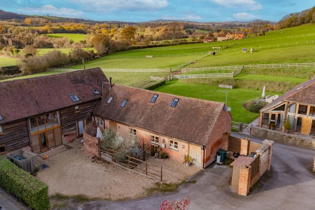 3 bed property, in Halesend Grittles End, £495,000