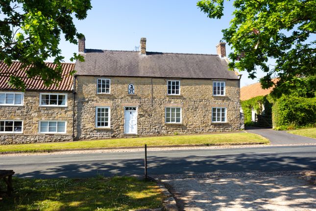 4 bed property, in Coxwold, £825,000