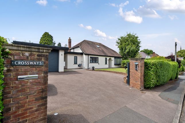 4 bed property, in Sussex Avenue, £925,000