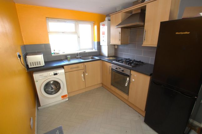 4 bed property, in Sefton Road, £120,000