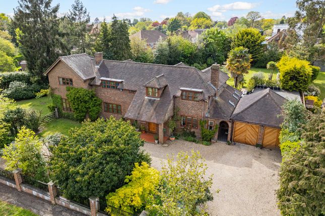 5 bed property, in Kingswood Rise, £1,795,000