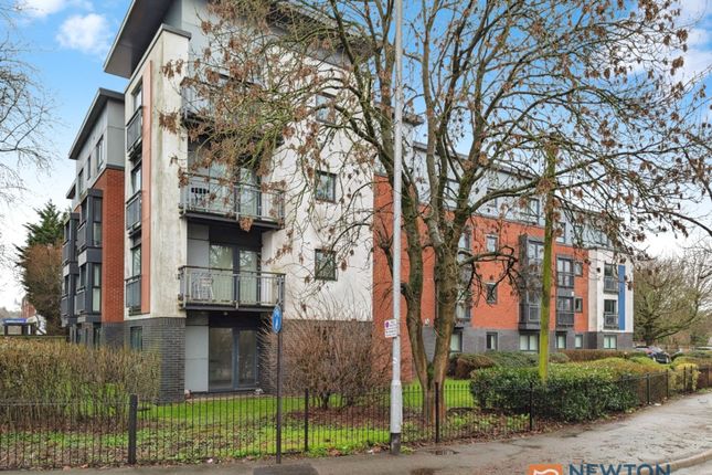 2 bed property, in Keepers Gate, £80,000