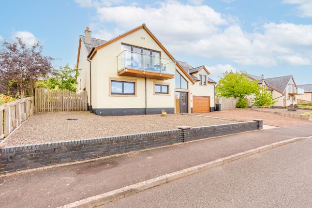 5 bed property, in Rossway Road, £525,000