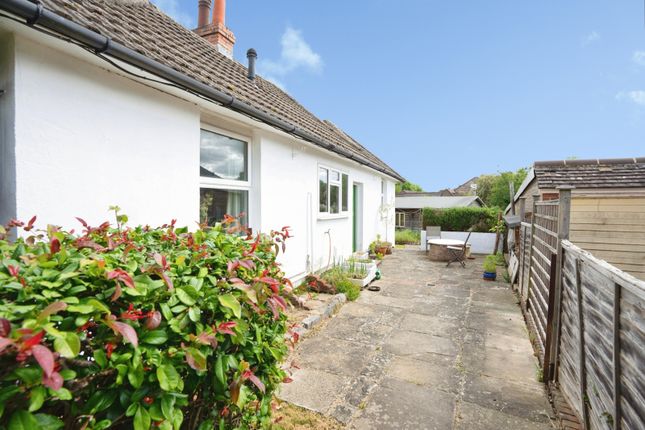 3 bed property, in Station Road, £400,000