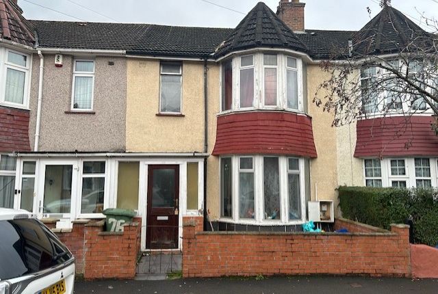 3 bed property, in Fernbank Avenue, £475,000