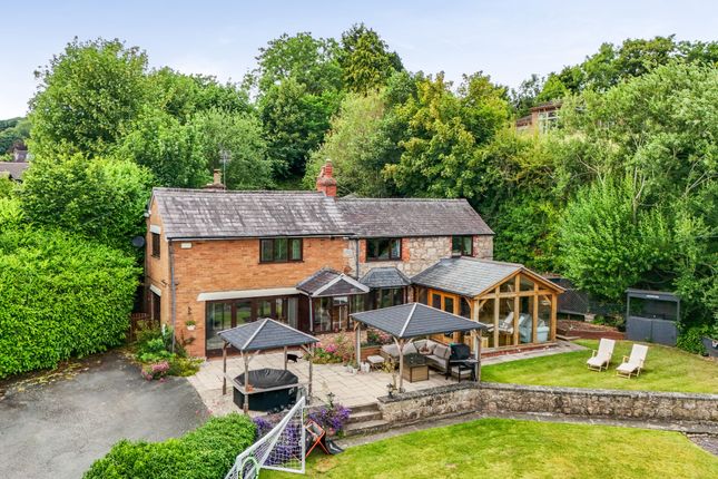 4 bed property, in Lapworth Lodge, £550,000
