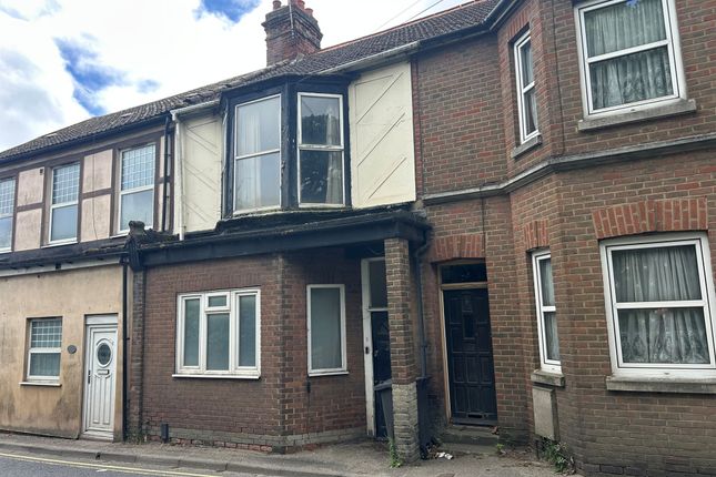 1 bed property, in Ninfield Road, £100,000