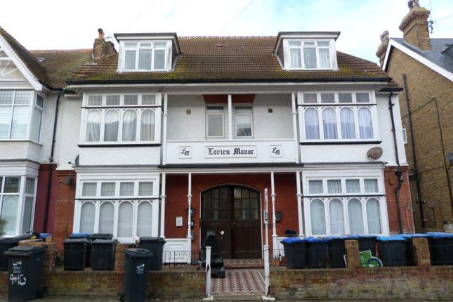 1 bed property, in Norfolk Road, £139,950