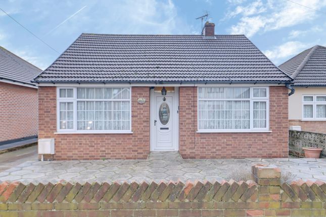 3 bed property, in Parsonage Road, £525,000