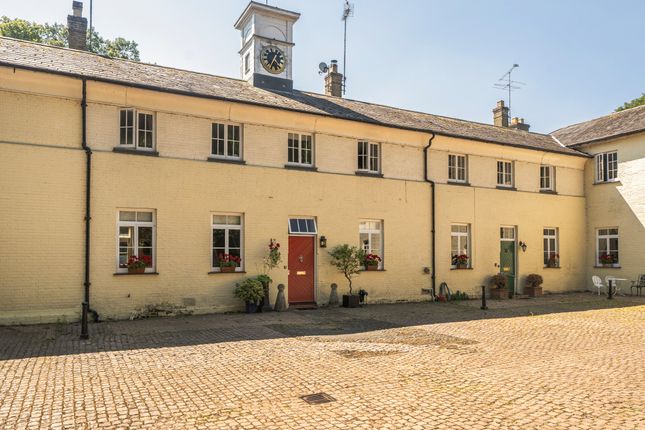 2 bed property, in Stratton Park, £549,950