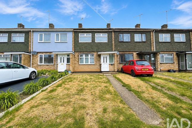 2 bed property, in Parkgate Road, £170,000