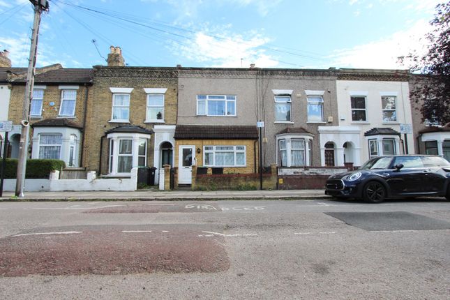 4 bed property, in Asplins Road, £470,000