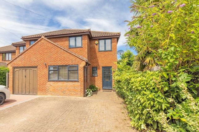 3 bed property, in Crosthwaite Way, £599,950