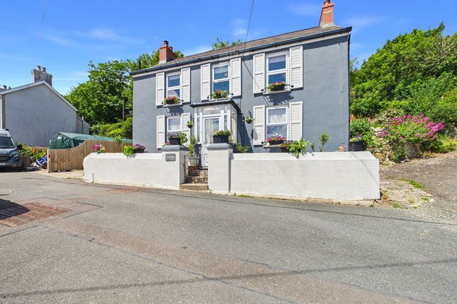 3 bed property, in Glanymor Road, £350,000