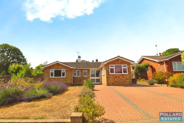 3 bed property, in Cozenton Close, £575,000