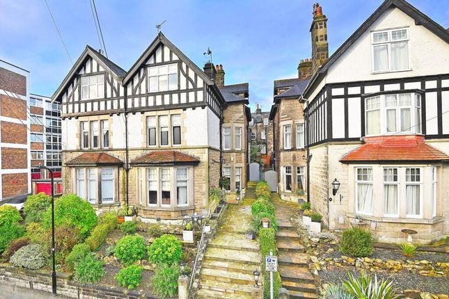 5 bed property, in Spring Grove, £725,000